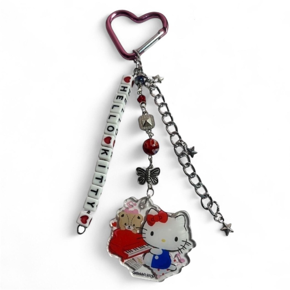 Handmade Hello Kitty Sanrio Heart Keychain/bag charm